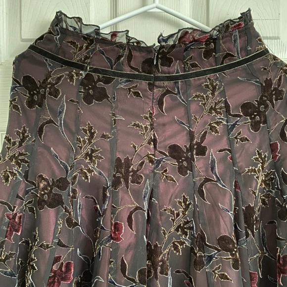 Fairytale Shimmer Floral Skirt with Black Tulle and Rose Wine Satin Sz S - Picture 8 of 13